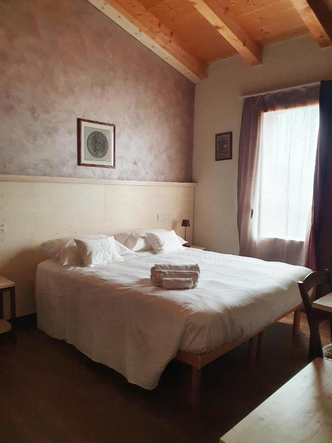 Russi Osteria E Locanda Del Viaggiatore מראה חיצוני תמונה