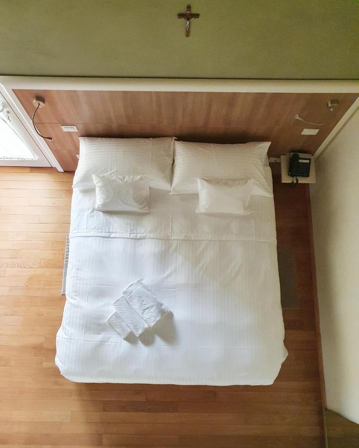 Russi Osteria E Locanda Del Viaggiatore מראה חיצוני תמונה