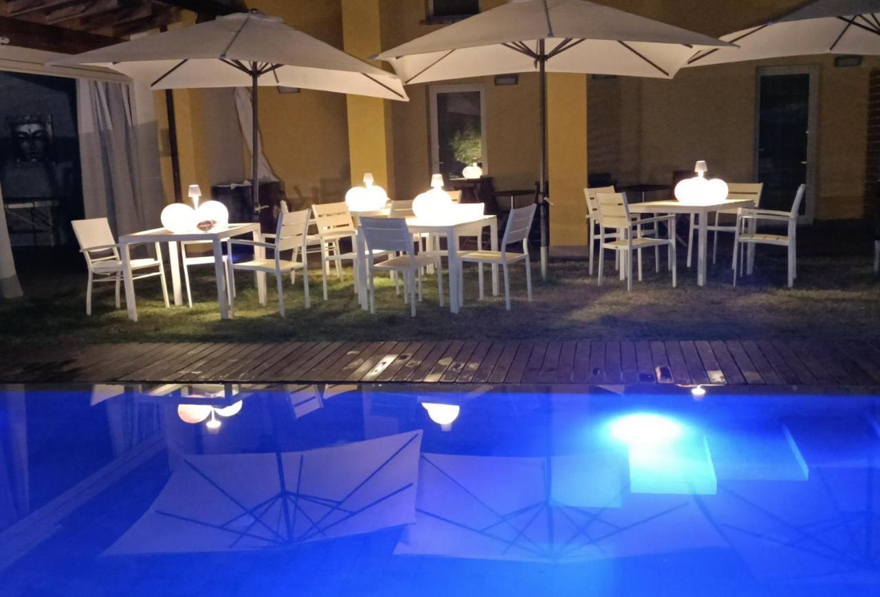 Russi Osteria E Locanda Del Viaggiatore מראה חיצוני תמונה