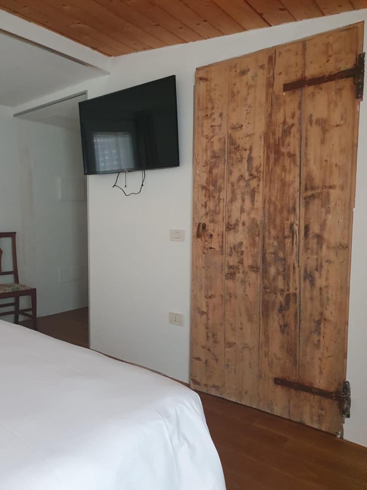 Russi Osteria E Locanda Del Viaggiatore מראה חיצוני תמונה